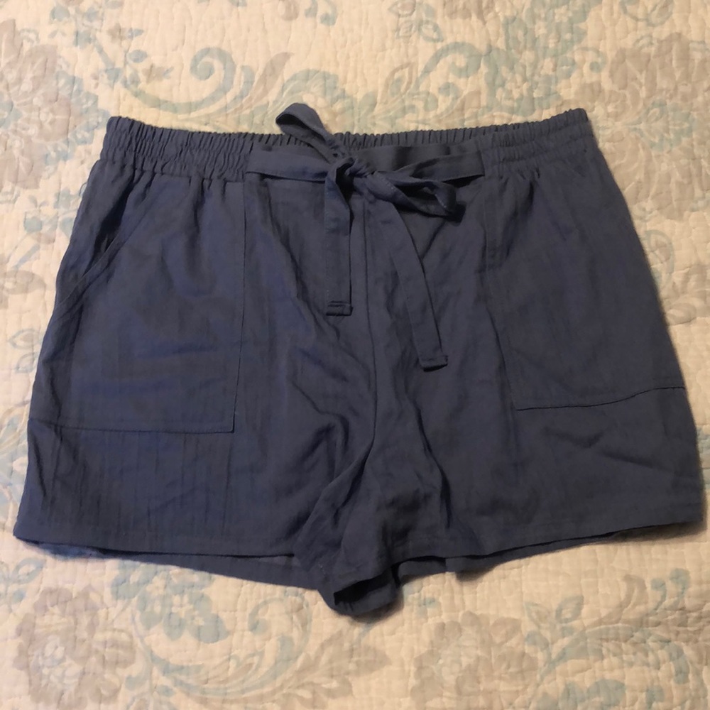 grey/blue flowy shorts